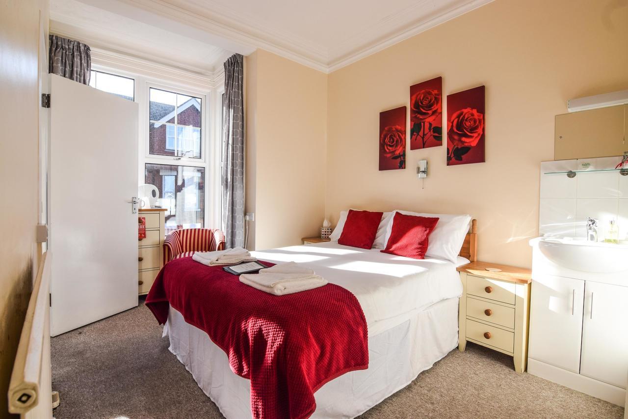 Eastbourne Reymar Bed & Breakfast Exterior foto